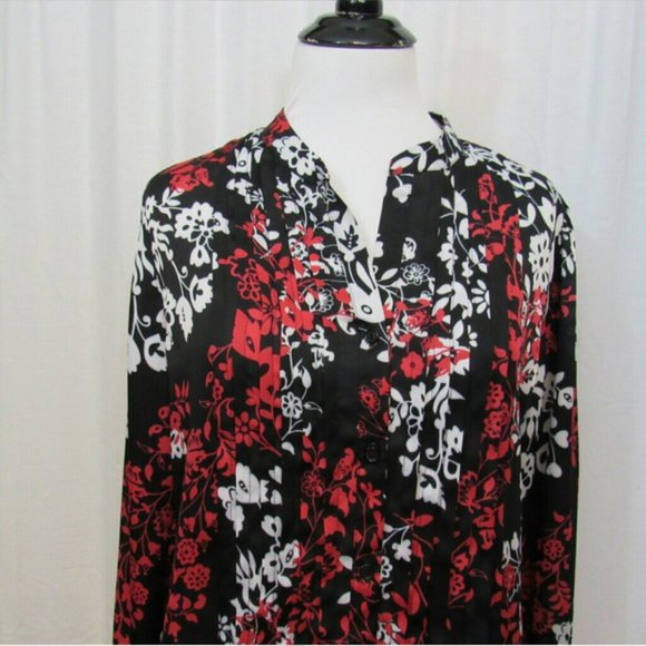 Ladies Long Sleeve Collarless Blouse in Red, Black and White Floral Print - Picture 1 of 2